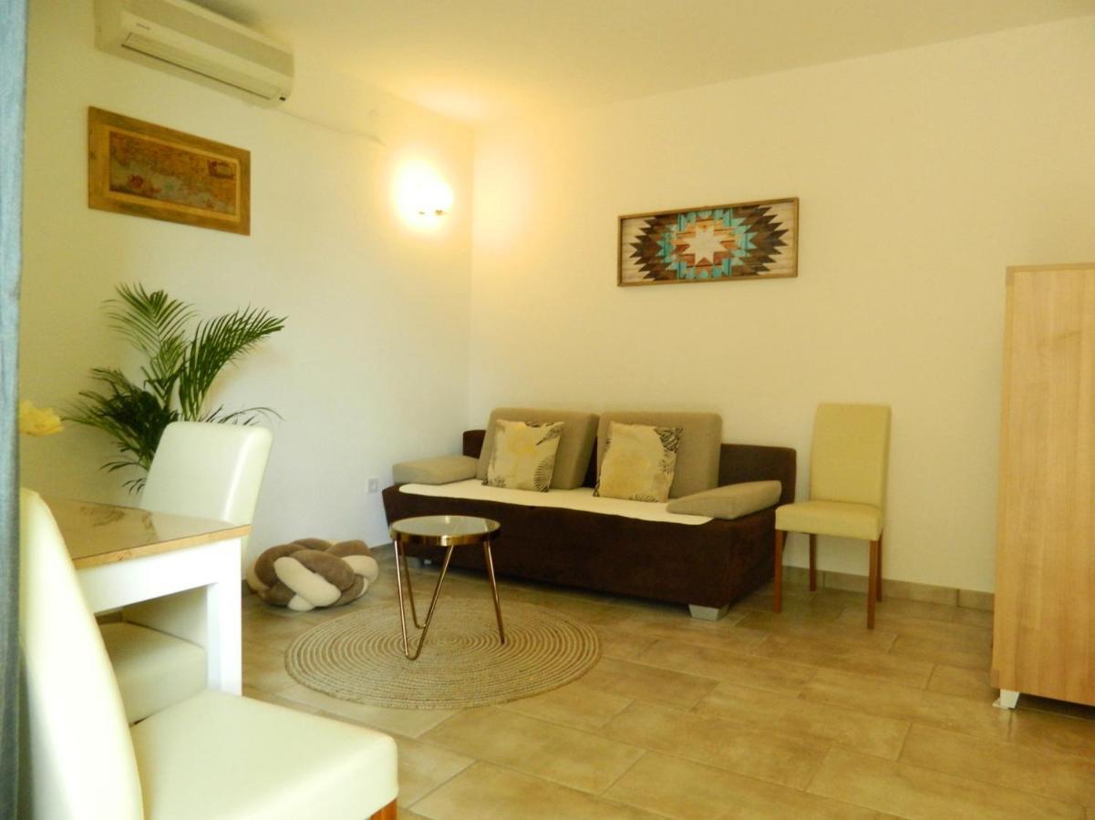 Holiday home Garni Ivanac Brela